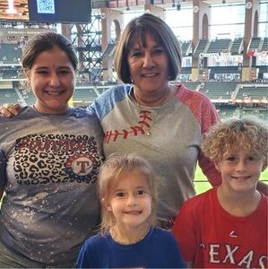 Meet your Posher, Connie